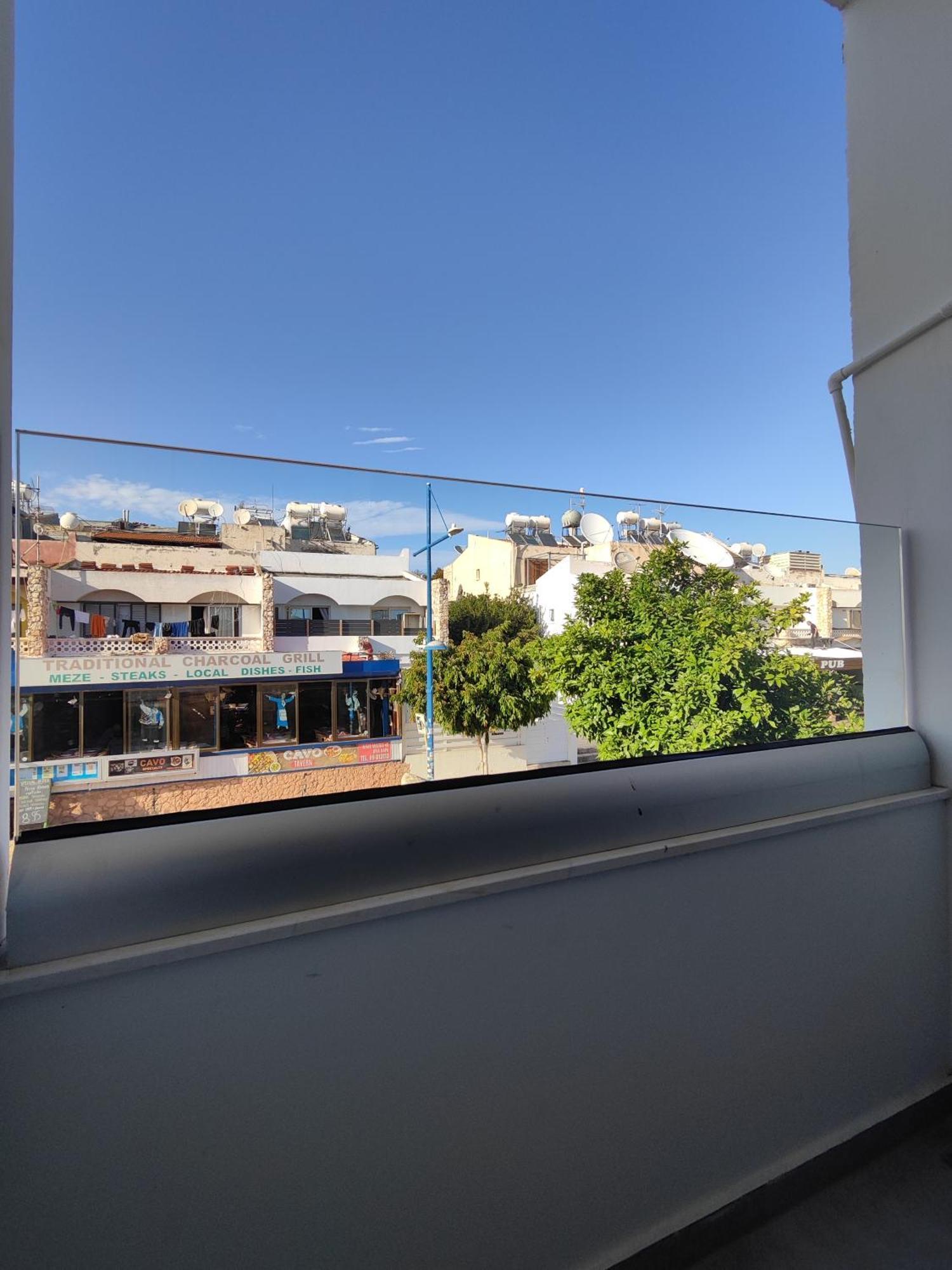 Sun Plaza Suites - Adults Only Aya Napa Dış mekan fotoğraf