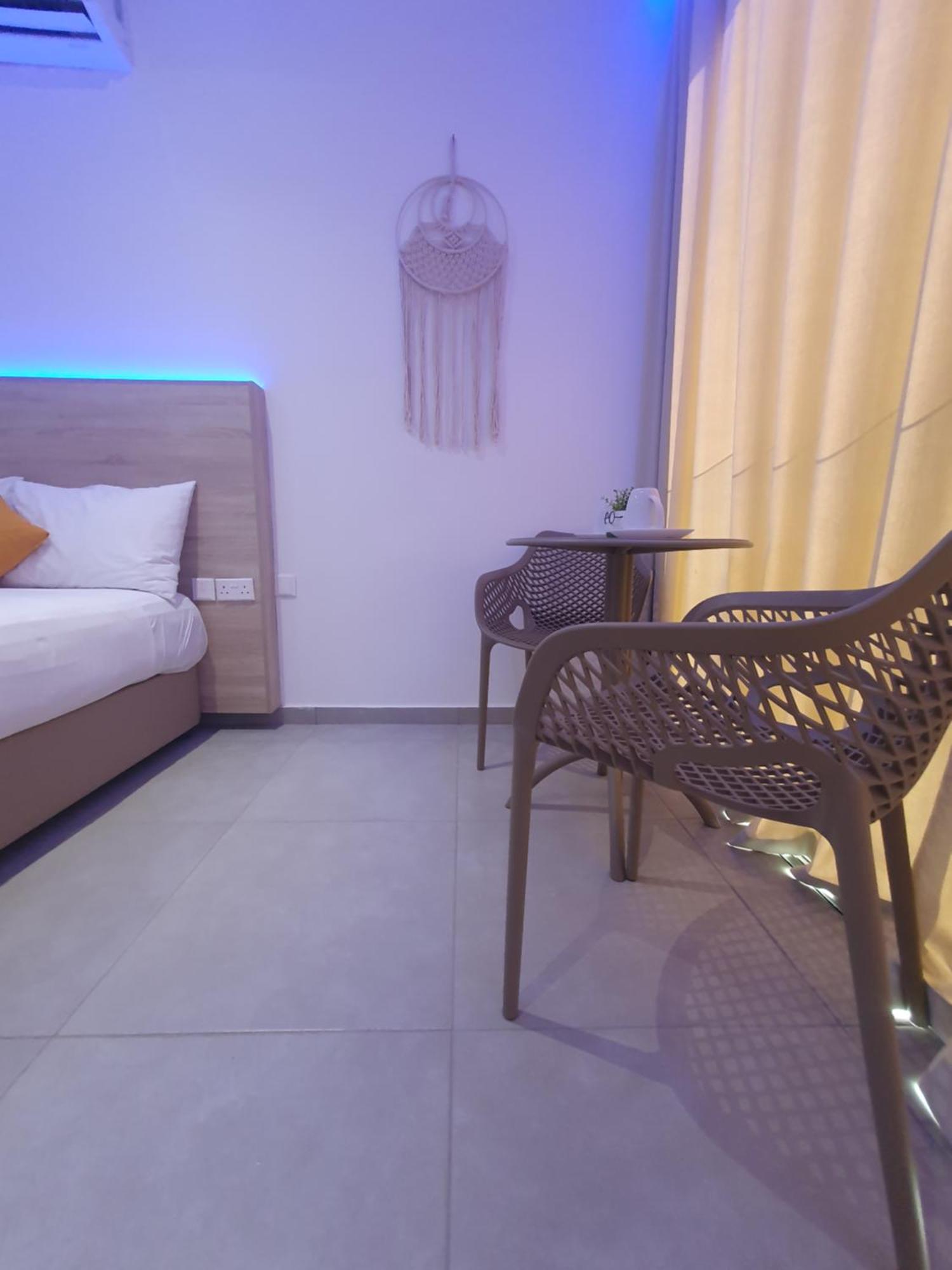 Sun Plaza Suites - Adults Only Aya Napa Dış mekan fotoğraf