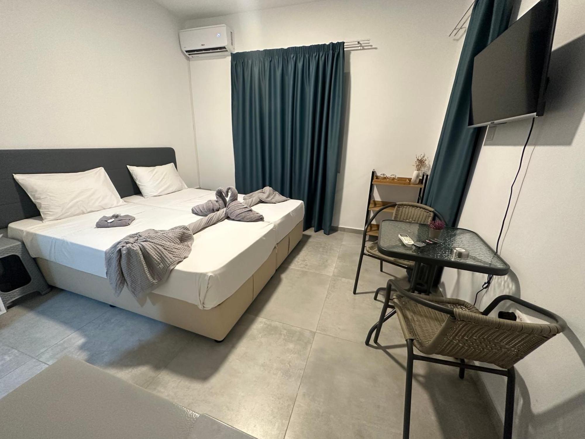 Sun Plaza Suites - Adults Only Aya Napa Dış mekan fotoğraf