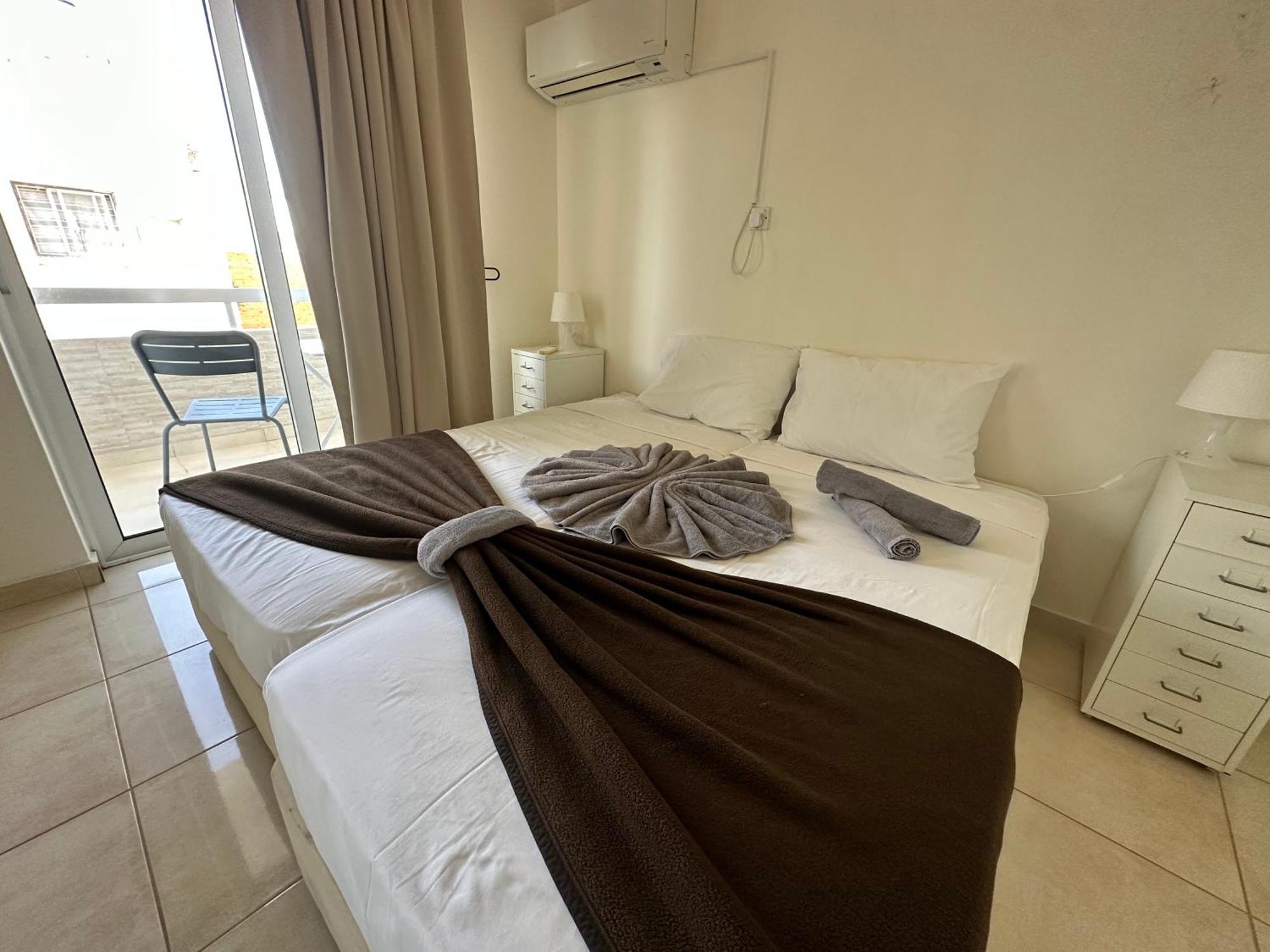 Sun Plaza Suites - Adults Only Aya Napa Dış mekan fotoğraf
