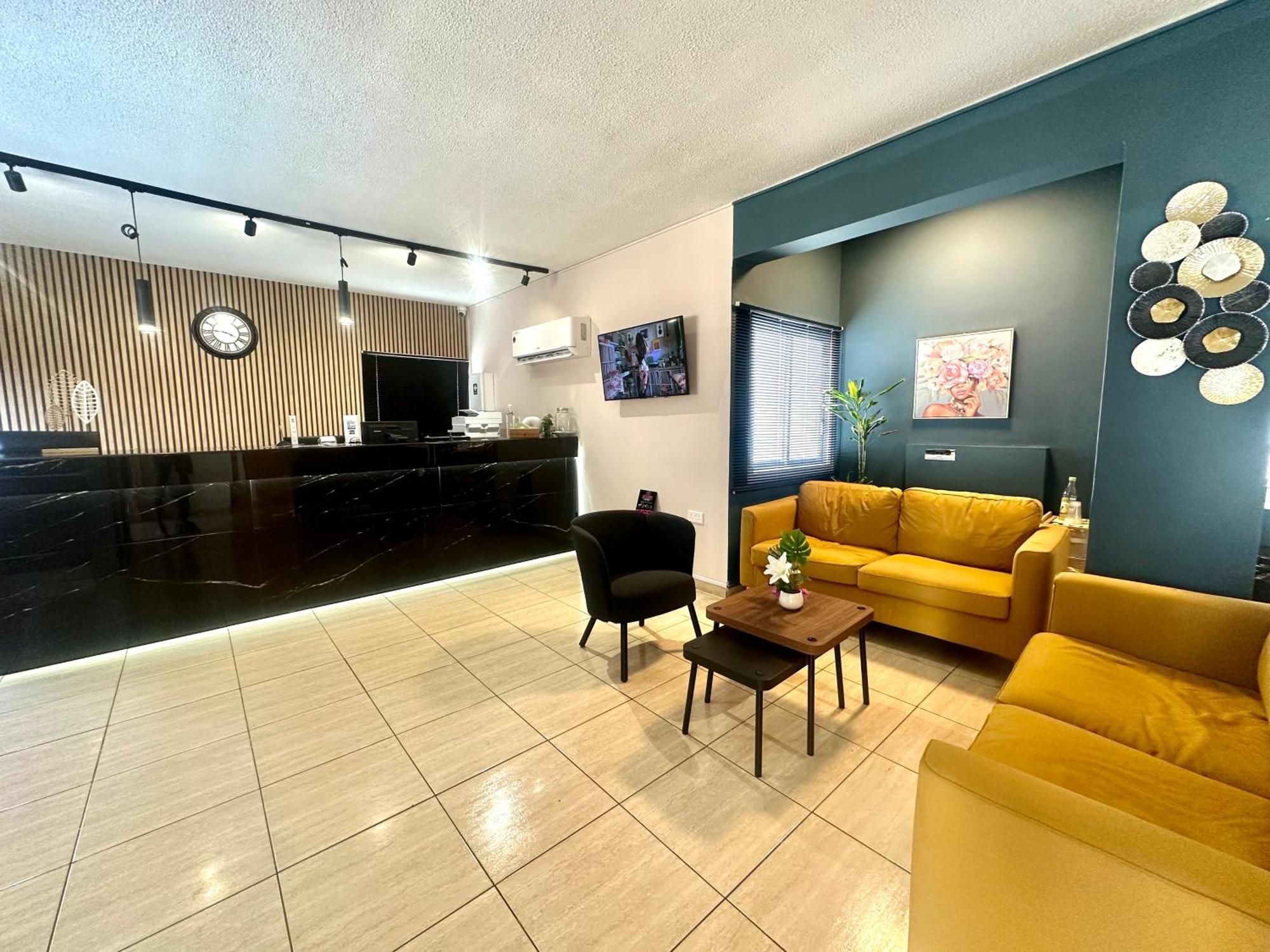 Sun Plaza Suites - Adults Only Aya Napa Dış mekan fotoğraf